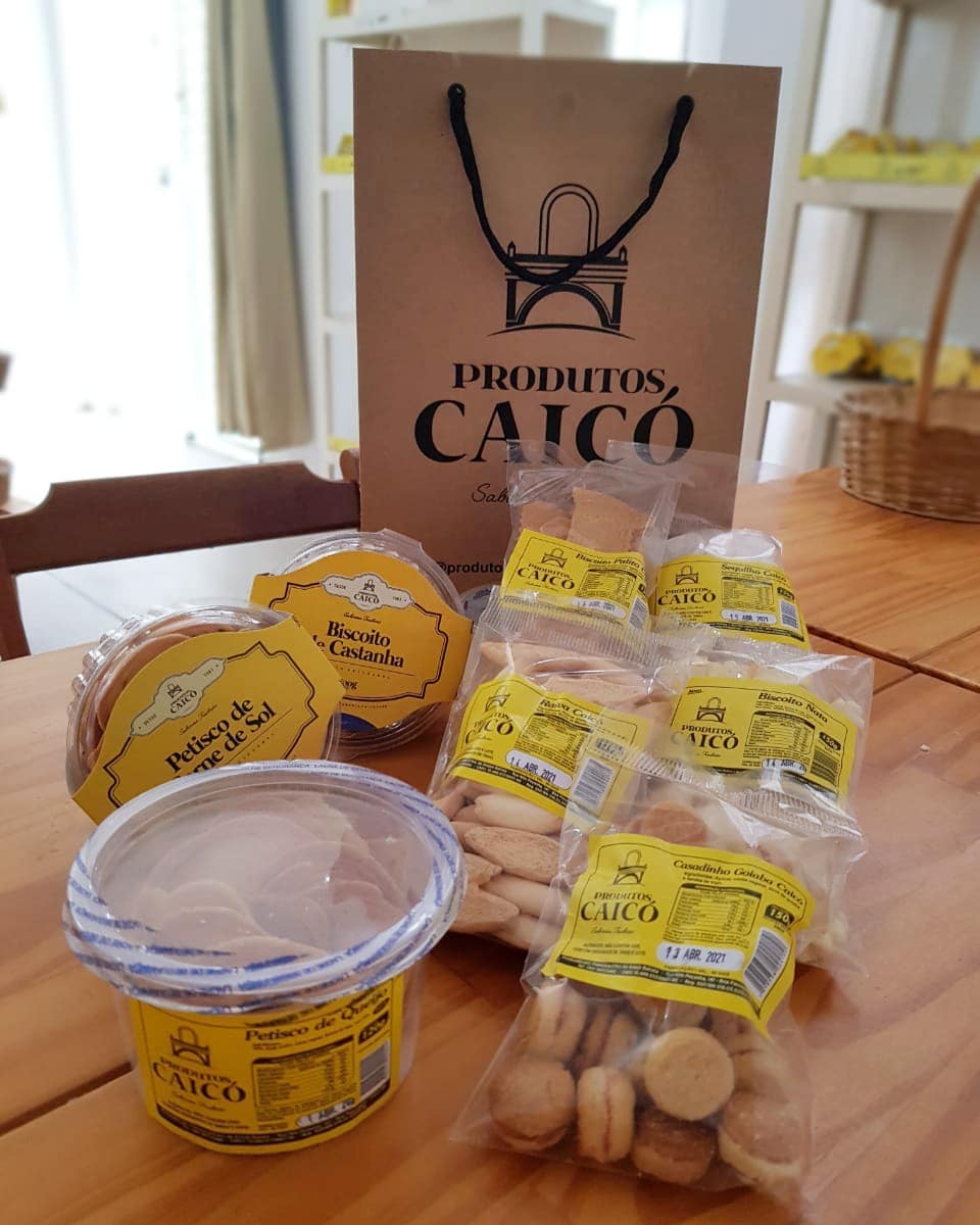 Petisco de queijo, biscoito de castanha e biscoito tareco Produtos Caicó